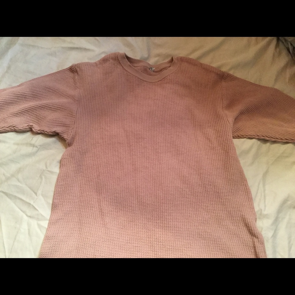 pink shirt
